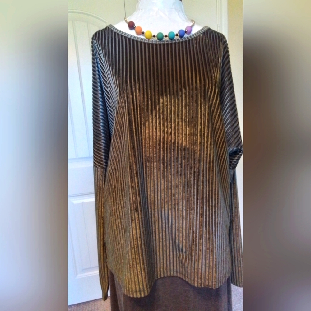 LONG SLEEVE VELVET STRIPPED TOP